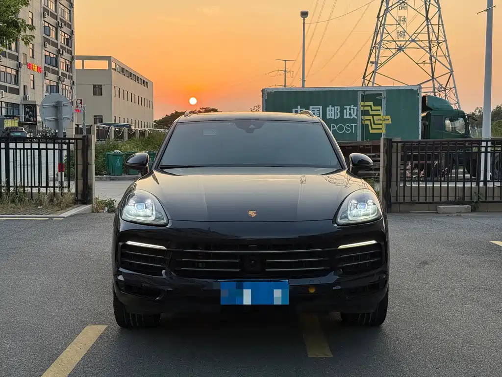 Porsche Cayenne — миниатюра 2