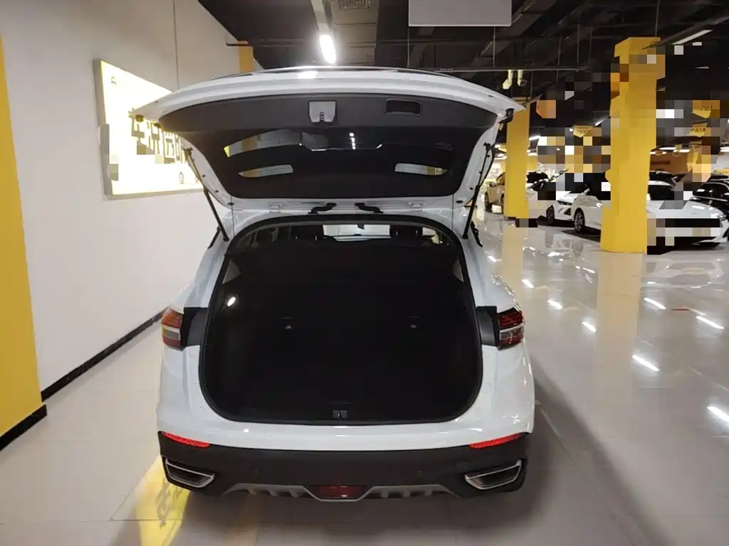 Geely Binyue — миниатюра 19