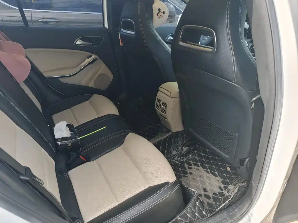 Mercedes-Benz GLA — миниатюра 8