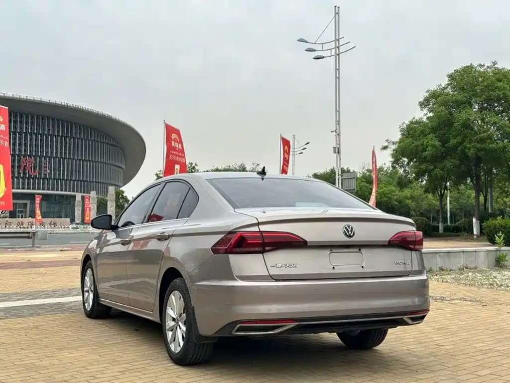 Volkswagen Bora — миниатюра 6