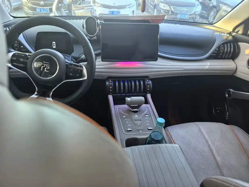 BYD Yuan Plus — миниатюра 6
