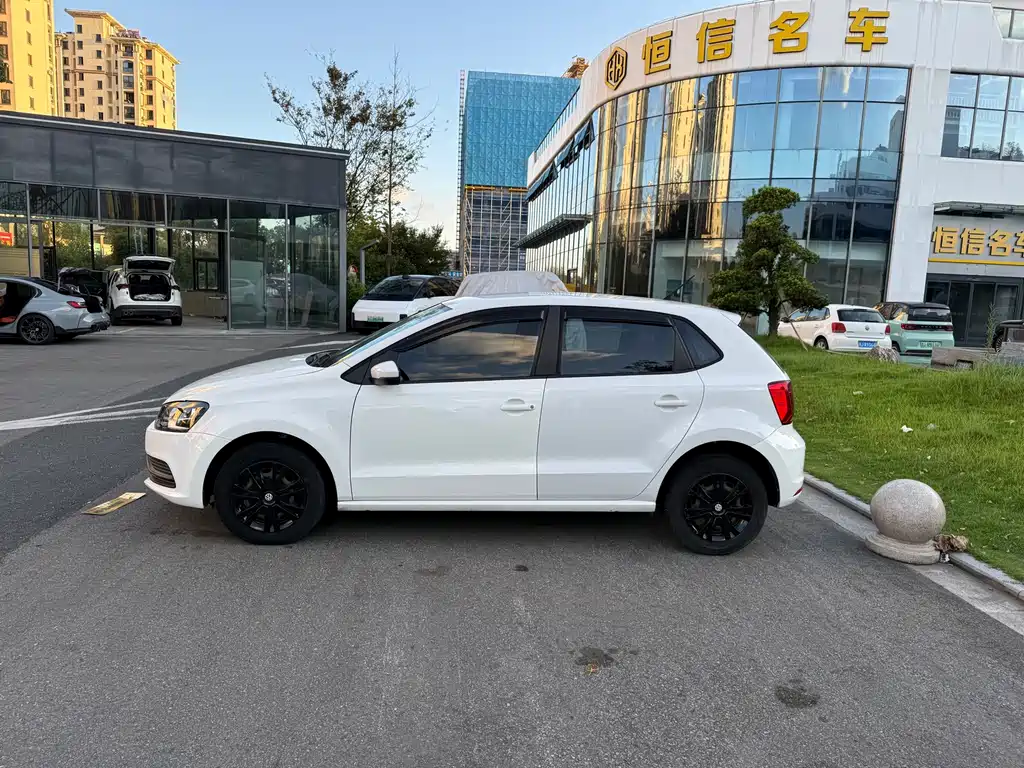 Volkswagen Polo — миниатюра 3