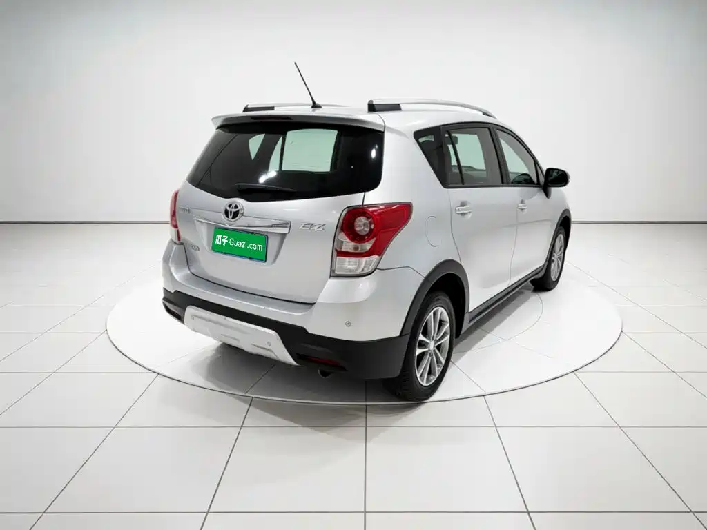 Toyota Verso — миниатюра 6