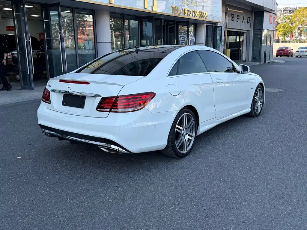 Mercedes-Benz E-Class (Import) E 200 Coupe Lively Edition, фото 5