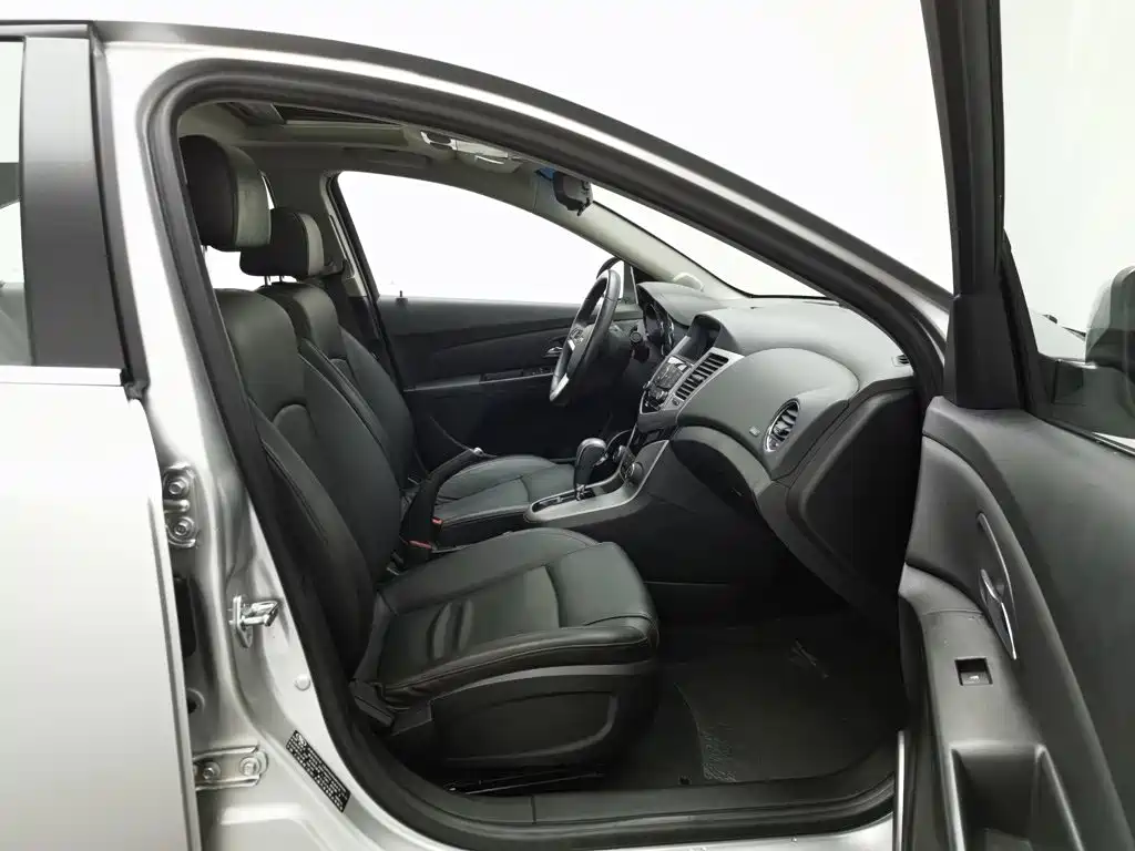 Chevrolet Cruze — миниатюра 23