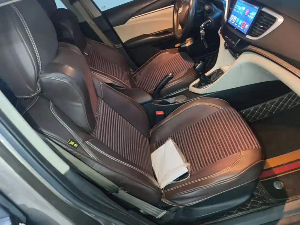 Buick Excelle — миниатюра 25