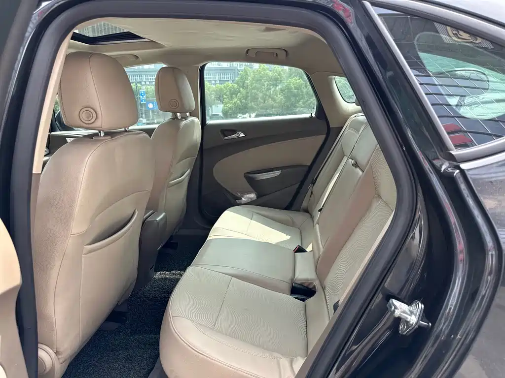 Buick Excelle — миниатюра 18