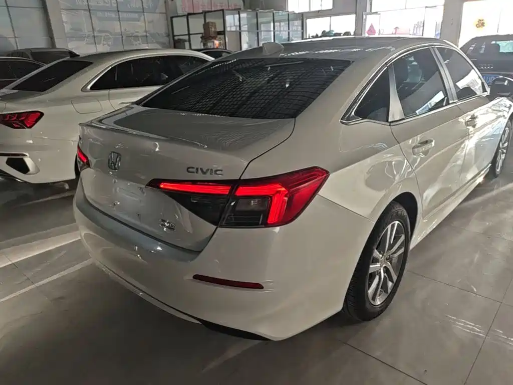 Honda Civic — миниатюра 7