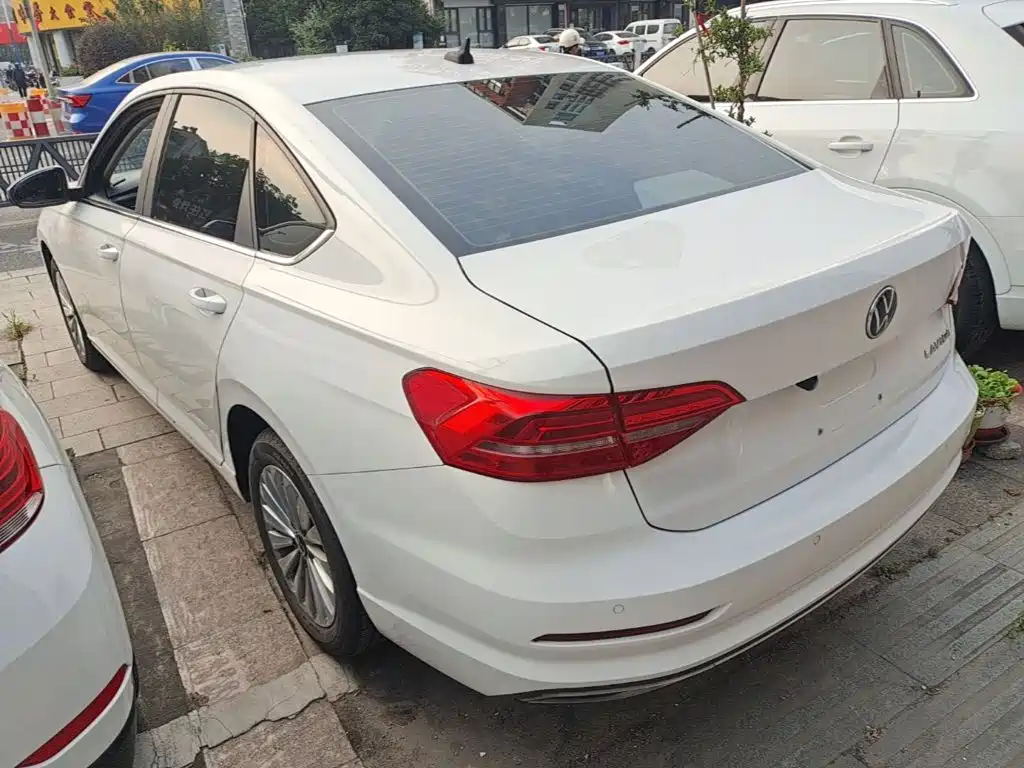 Volkswagen Lavida — миниатюра 5