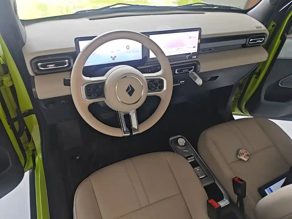 Baojun Yueye — миниатюра 10