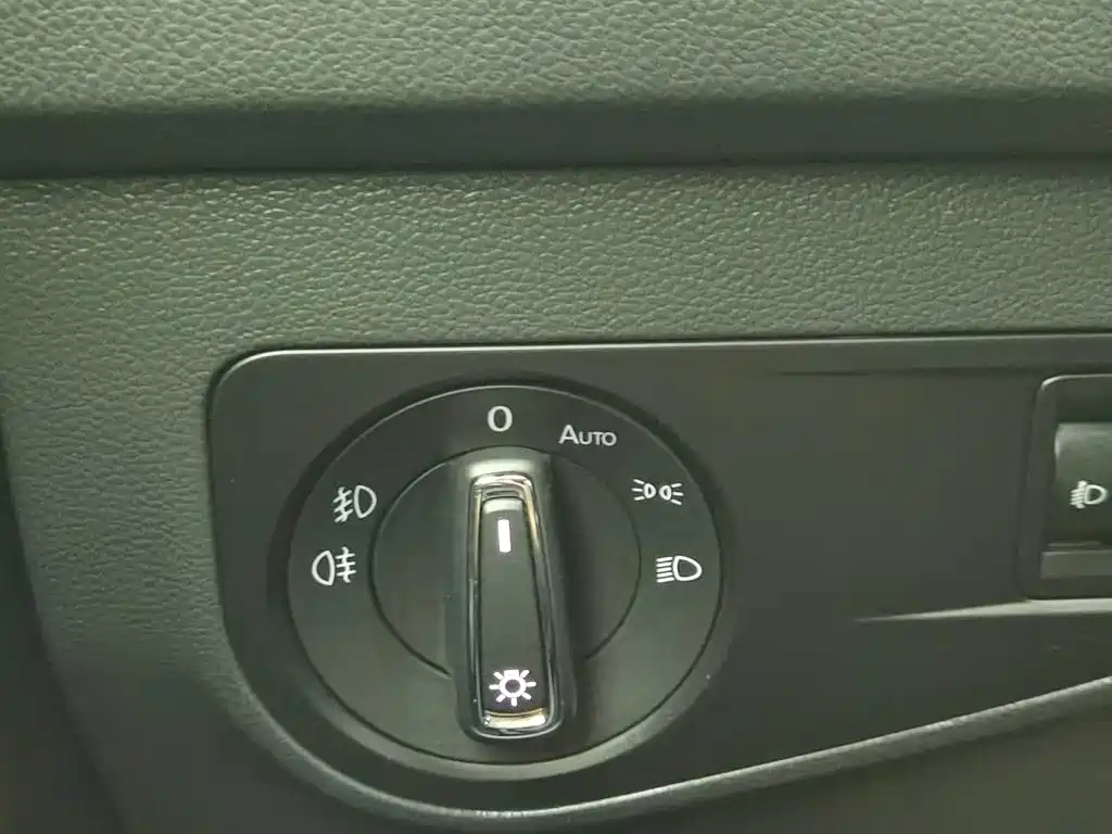 Volkswagen Tiguan L — миниатюра 21