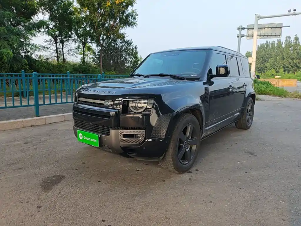 Land Rover Defender — миниатюра 2