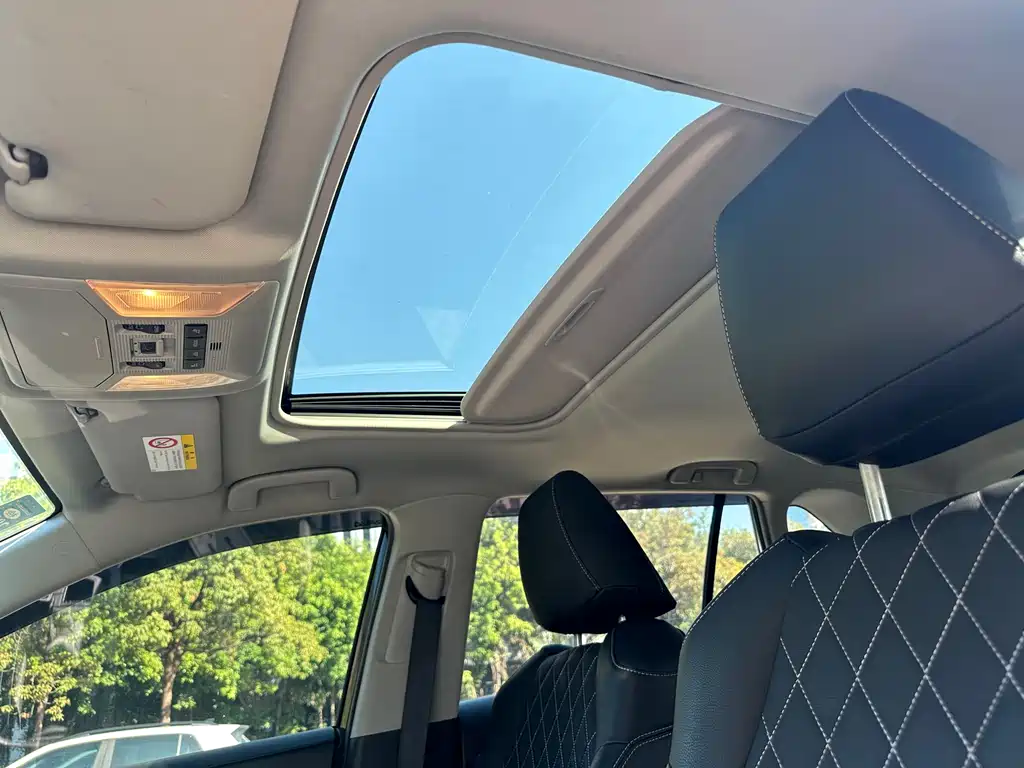 TOYOTA RAV4 RONGFANG