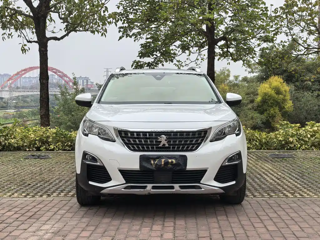 PEUGEOT 4008