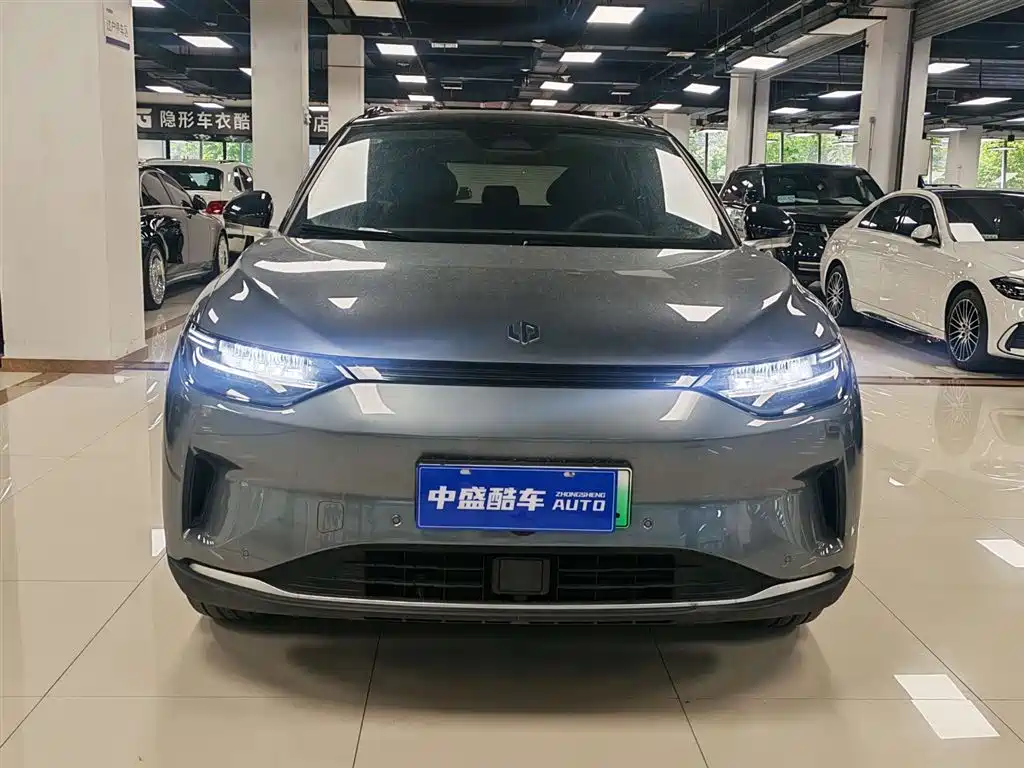 Leapmotor C11