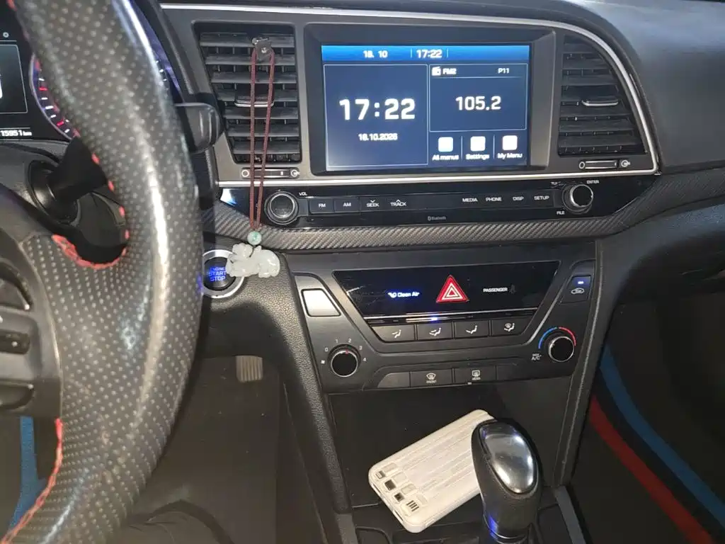 Hyundai Elantra — миниатюра 13