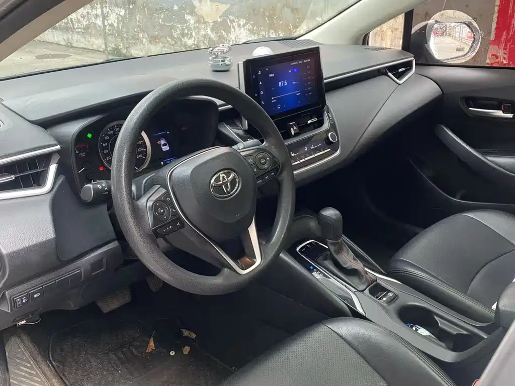 Toyota Corolla — миниатюра 8