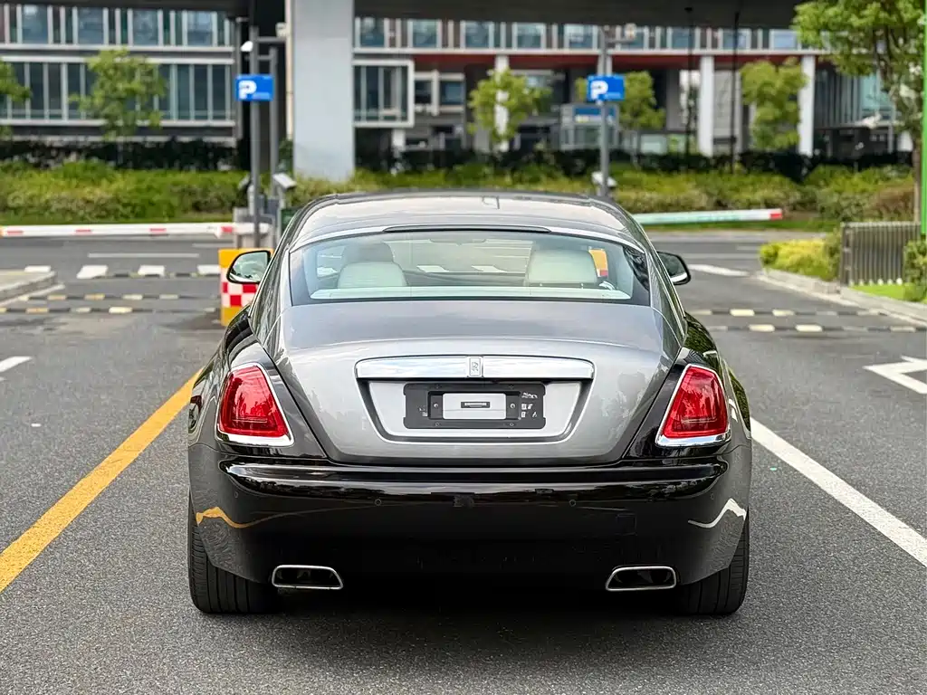 Rolls-Royce Wraith — миниатюра 4