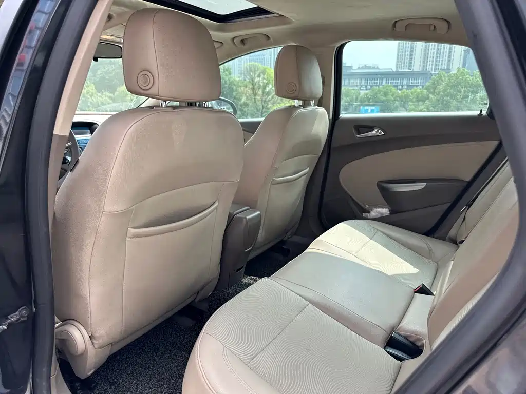 Buick Excelle — миниатюра 20