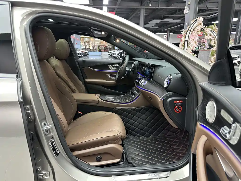 Mercedes-Benz E-Class (Import) — миниатюра 7