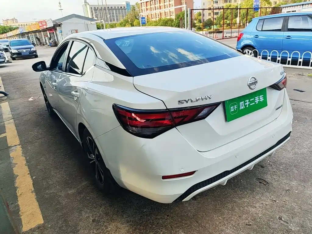 Nissan Sylphy — миниатюра 5