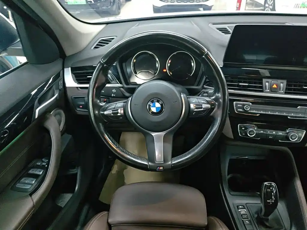 BMW X1 — миниатюра 11