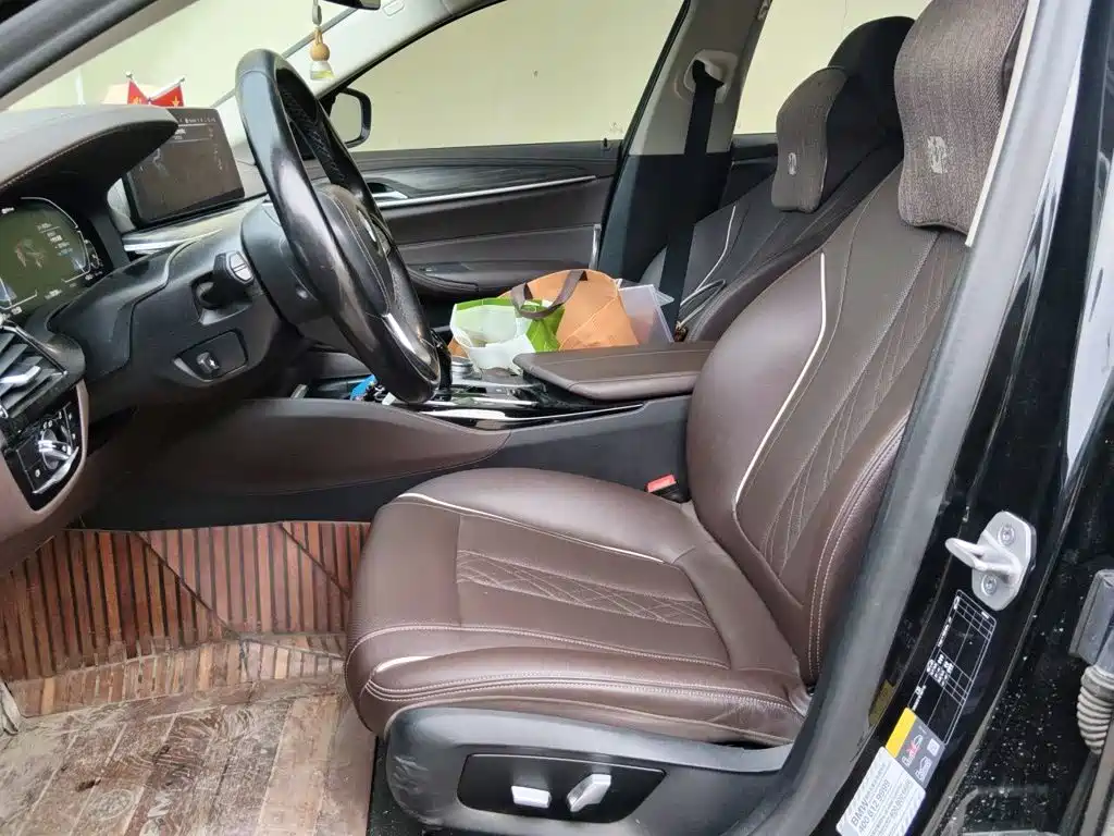 BMW 5 Series New Energy — миниатюра 16