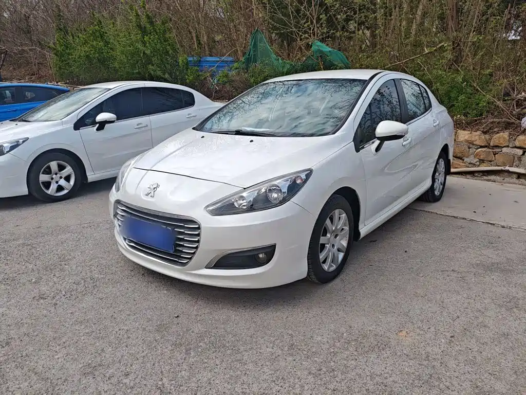 Peugeot 308 — миниатюра 2