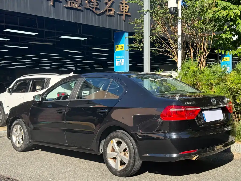 Volkswagen Lavida — миниатюра 5