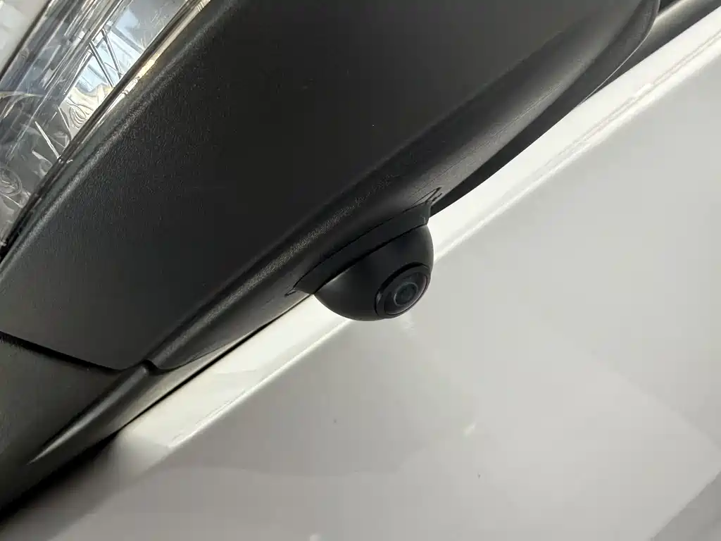 VOLKSWAGEN T ROC EXPLORING SONGS