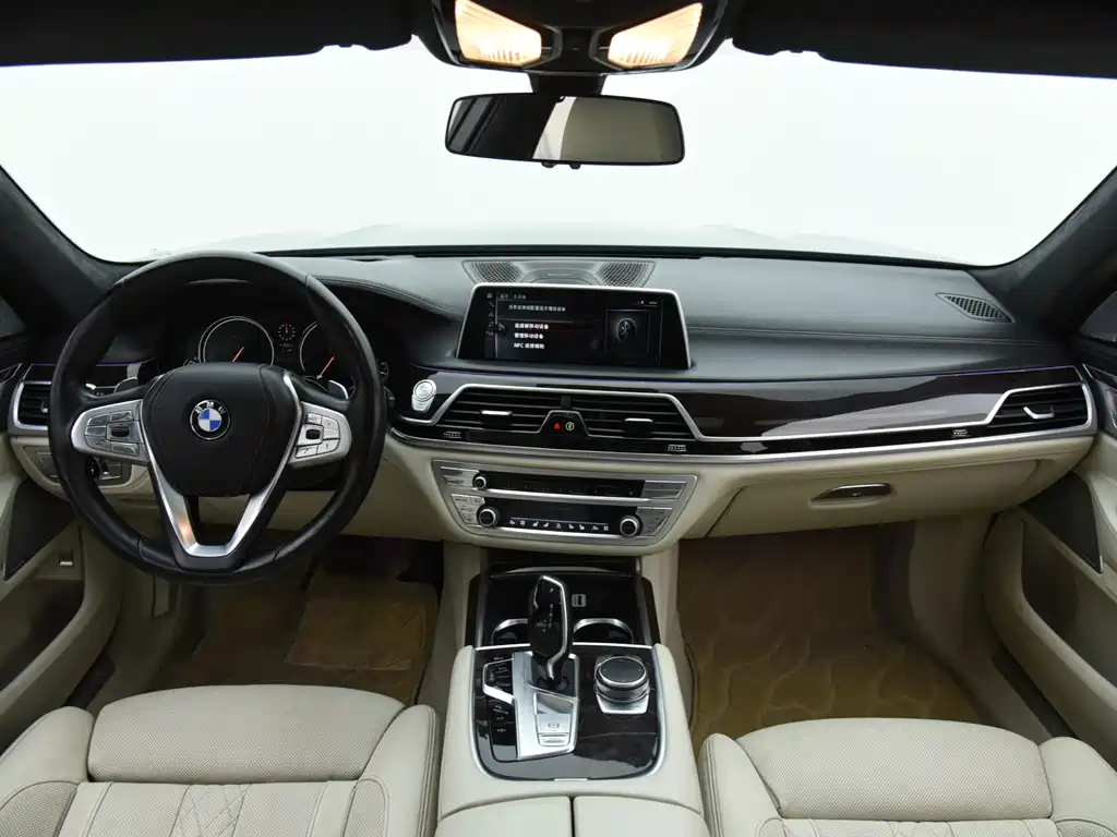 BMW 7 Series 7 2016 750Li xDrive мест
