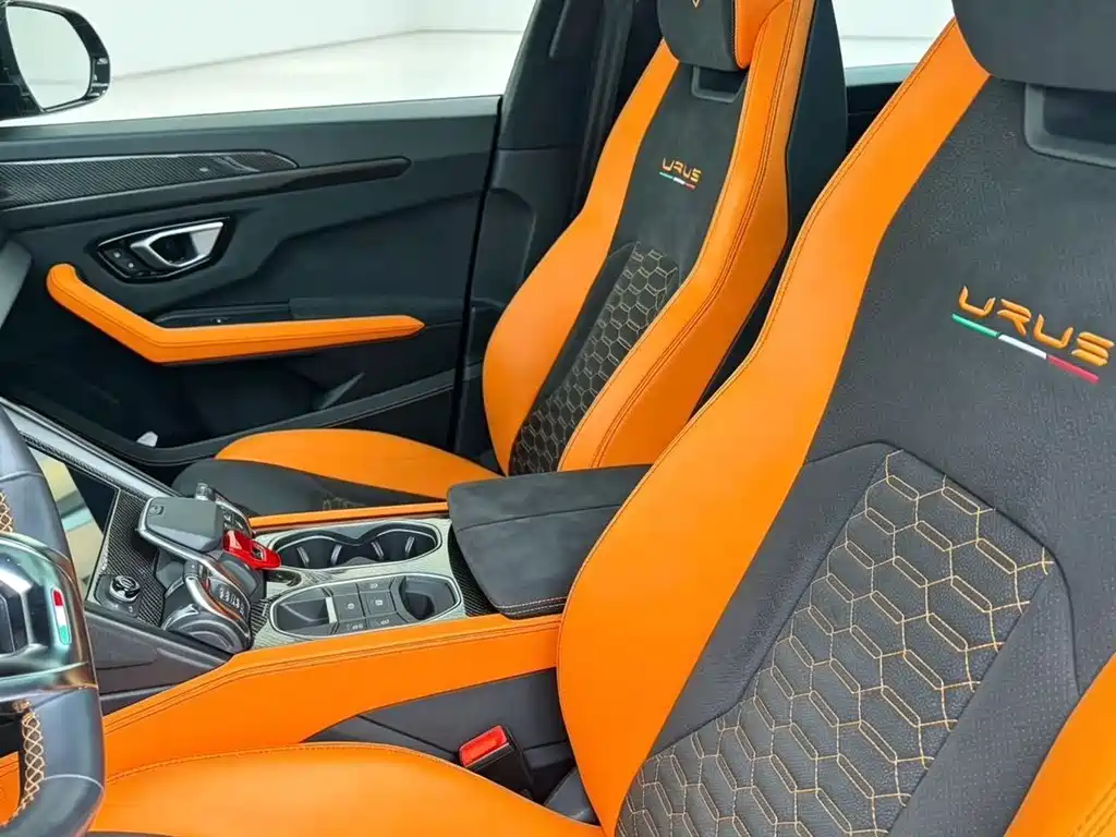 Lamborghini Urus — миниатюра 8