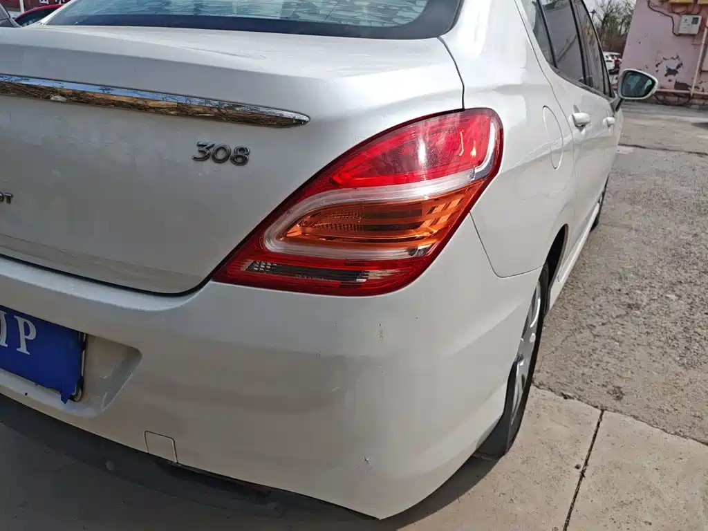 Peugeot 308 — миниатюра 24