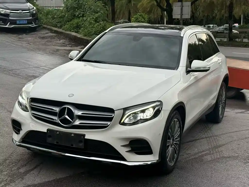 Купить Mercedes-Benz GLC