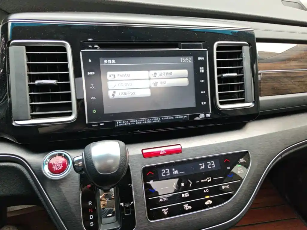 Honda Elysion — миниатюра 13