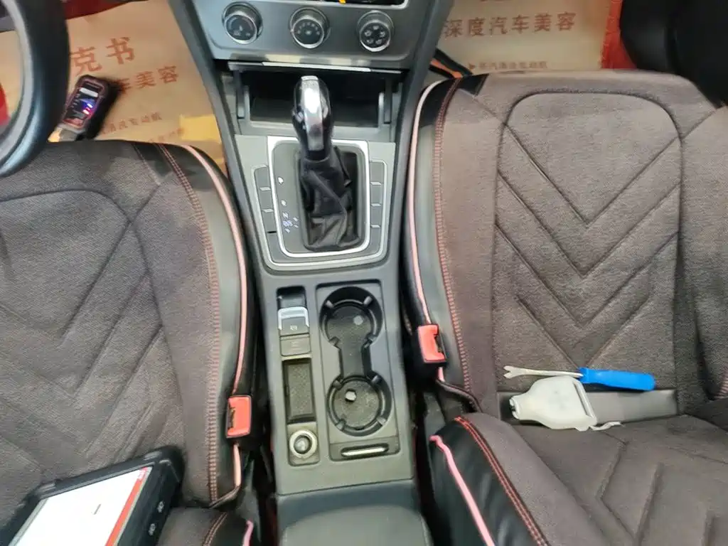 Volkswagen Golf — миниатюра 14