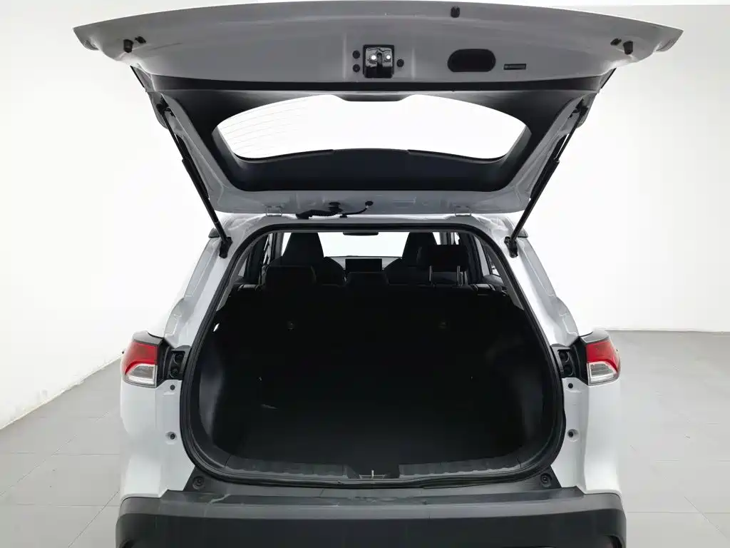 Toyota Frontlander — миниатюра 16