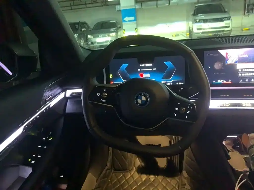 BMW i5 — миниатюра 6