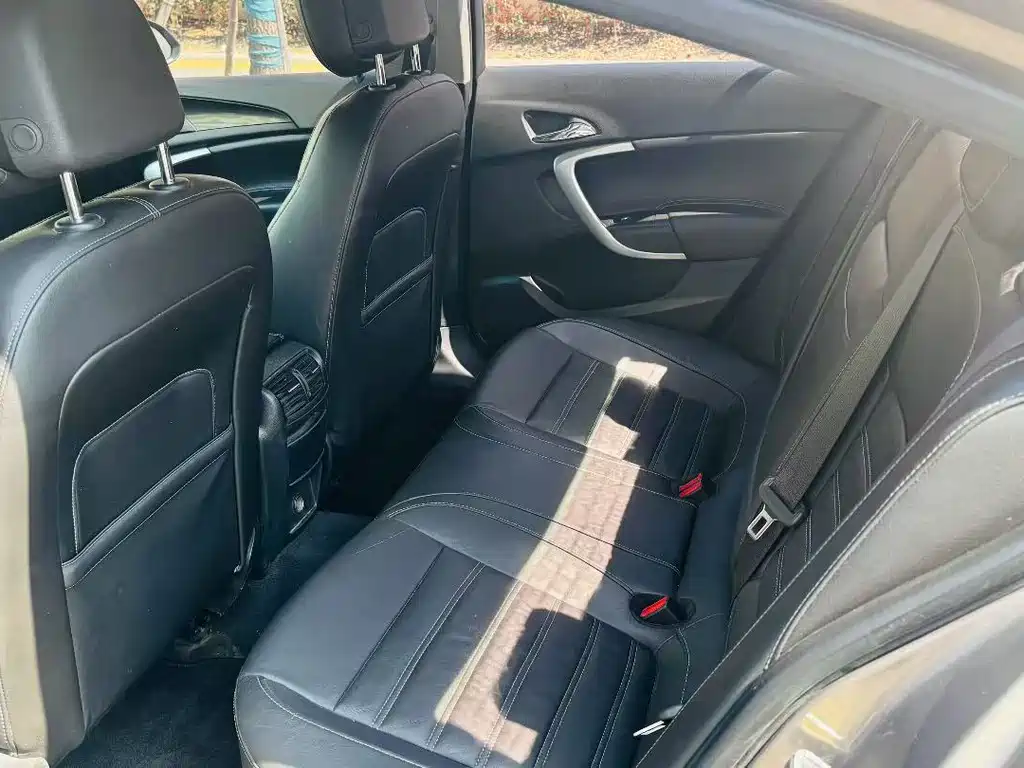 Buick Regal — миниатюра 6