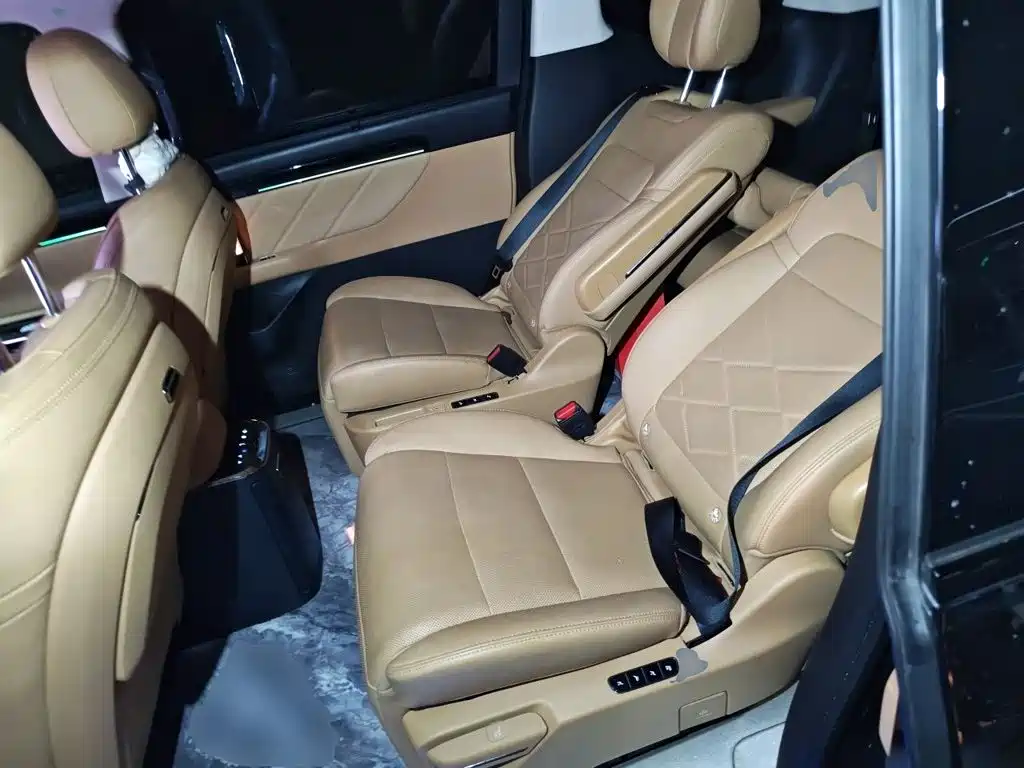 GAC Motor Trumpchi E8 PHEV — миниатюра 18