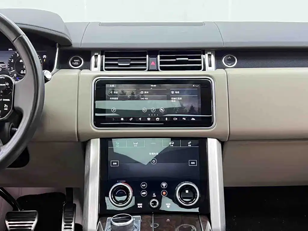 Land Rover Range Rover — миниатюра 17
