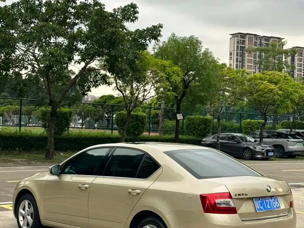 Skoda Octavia — миниатюра 9