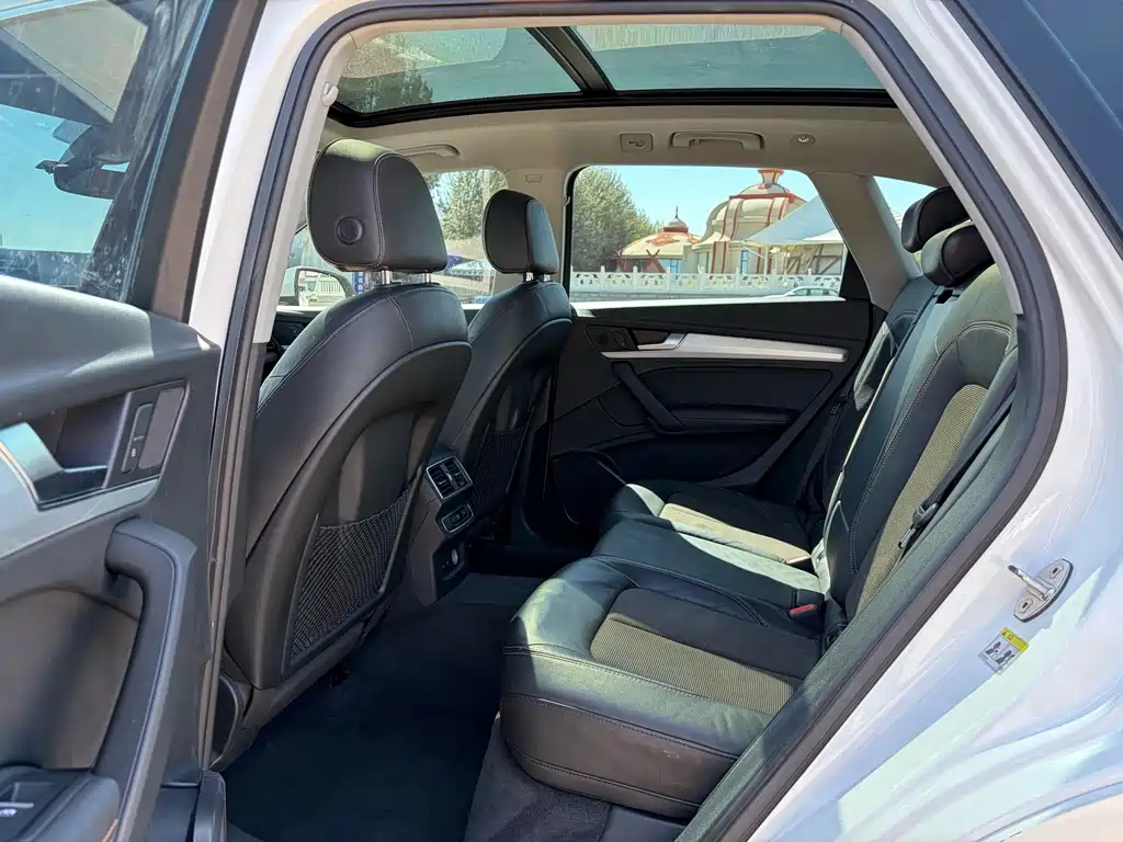 Audi Q5L — миниатюра 8
