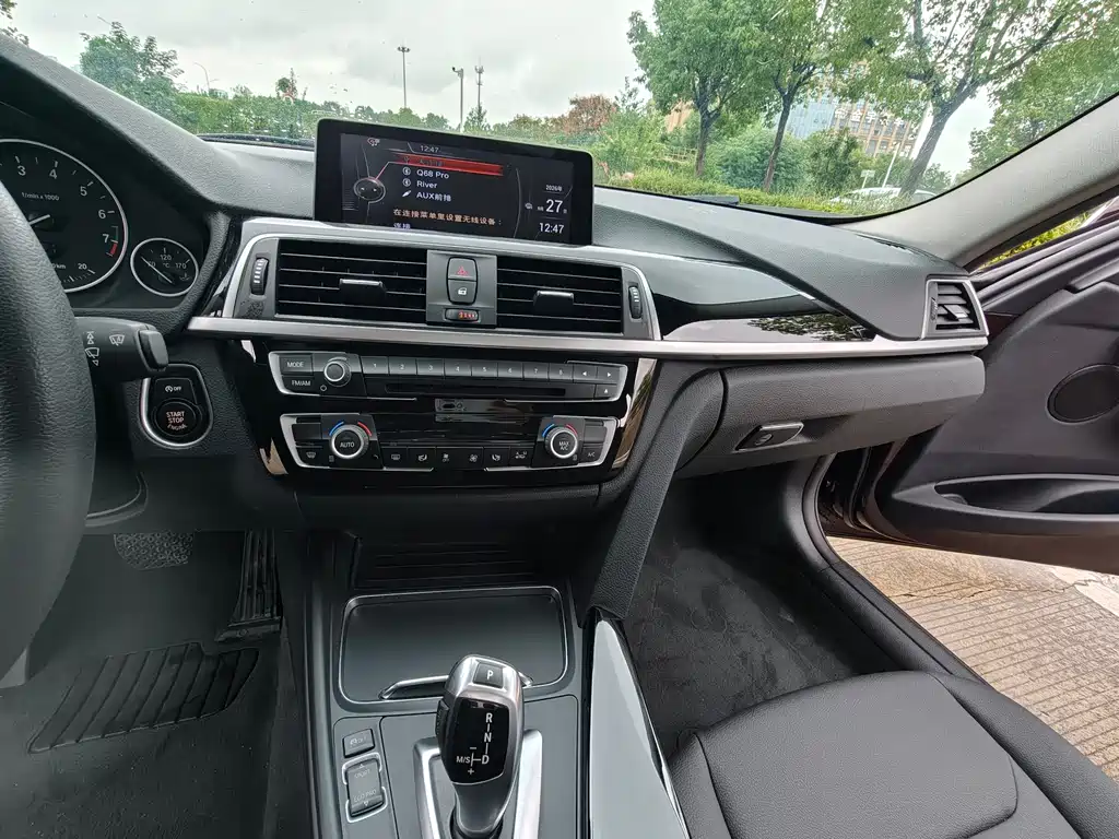BMW 3 Series — миниатюра 15