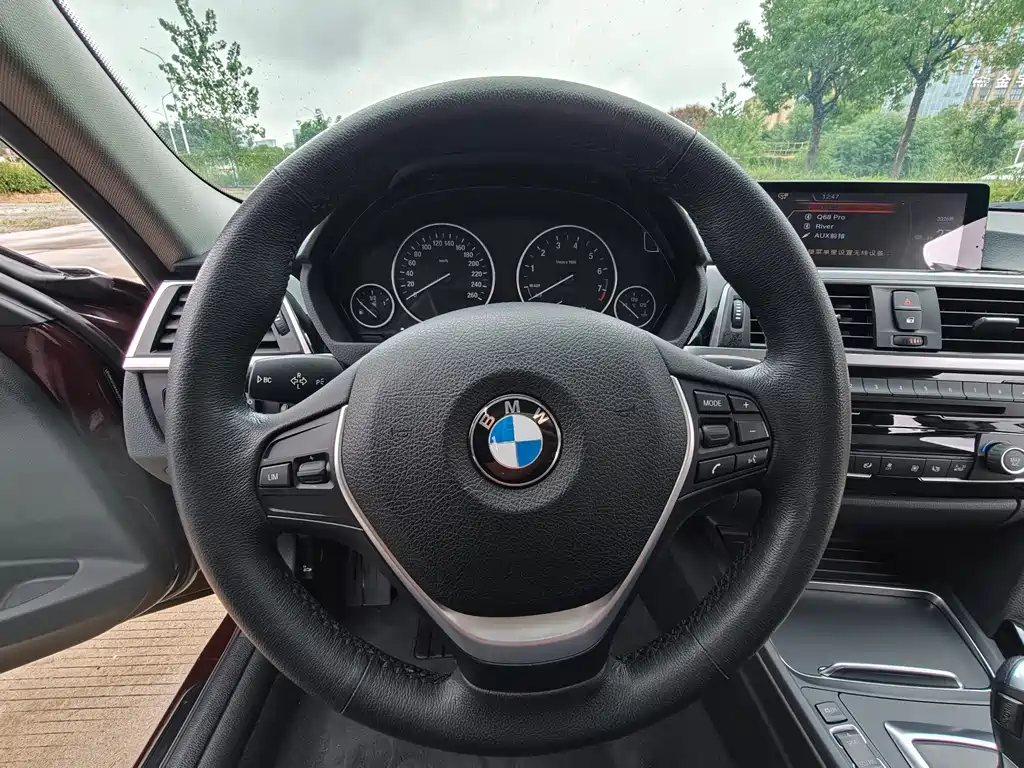 BMW 3 Series — миниатюра 14