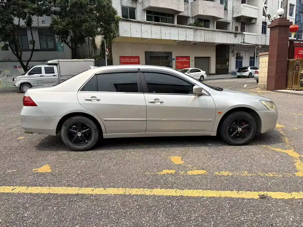 Honda Accord 2007 2.0L AT Comfort