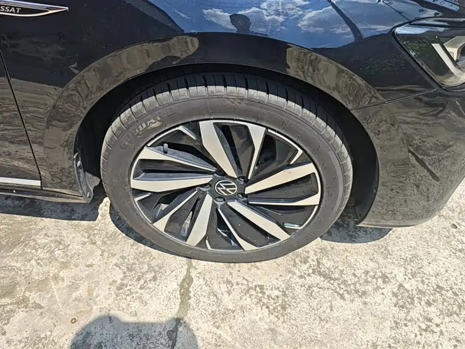 Volkswagen Passat 2022 330TSI Elite