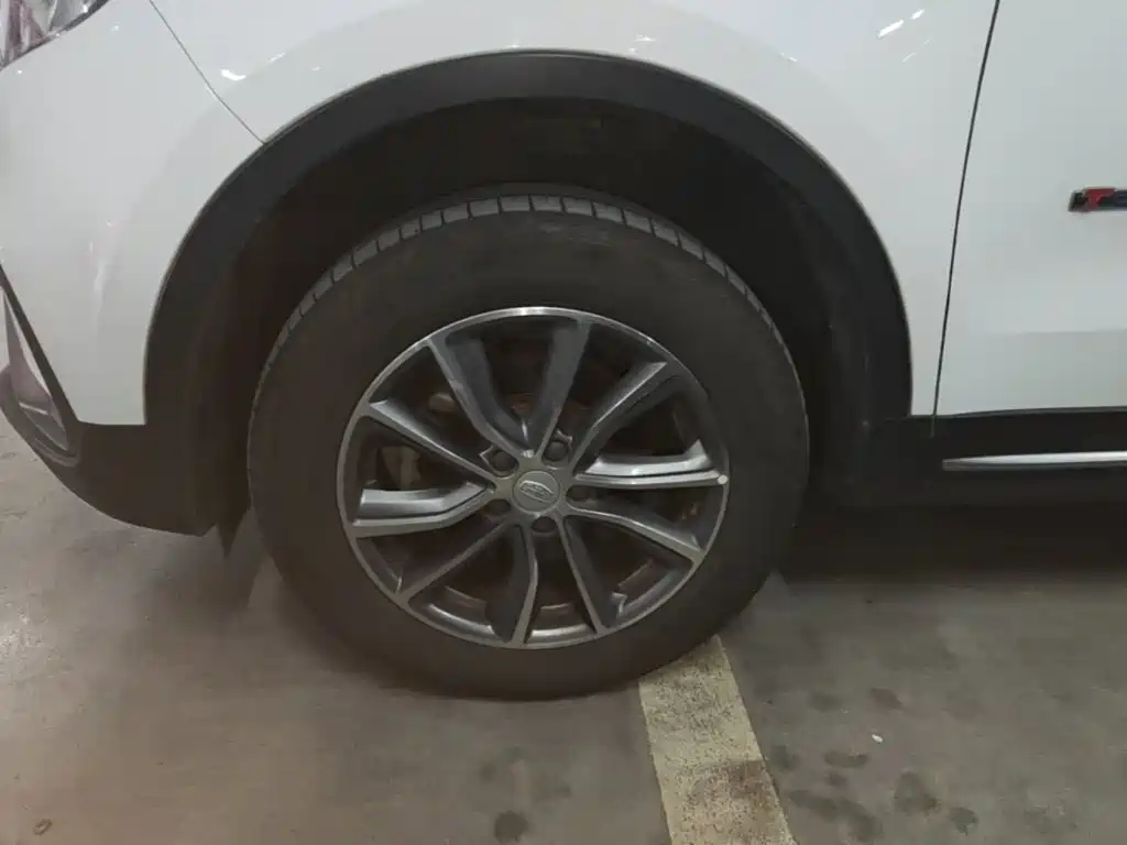 Geely Boyue — миниатюра 23