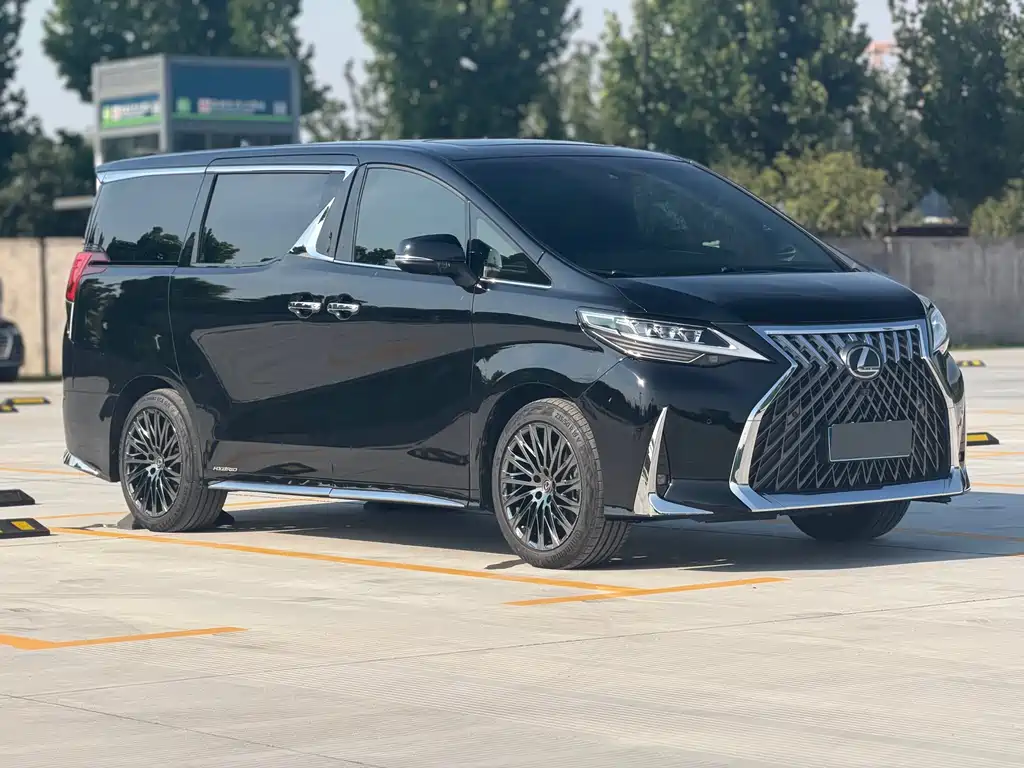 Toyota Vellfire 2023 2.5L HV Luxury