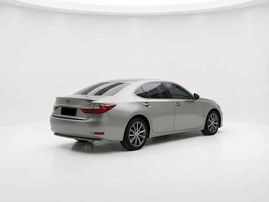 Lexus ES — миниатюра 7